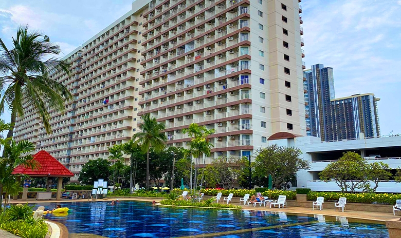 Jomtien Beach Condominium - S Buildings